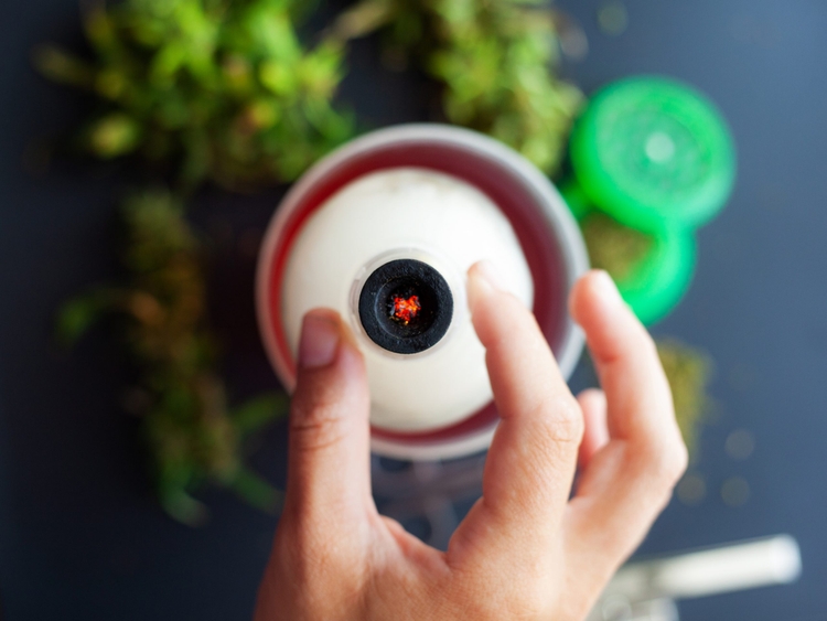 How To Make A Good Water Bottle Bong Quickly