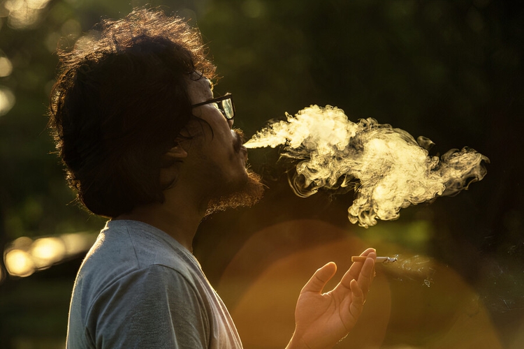 How to Roll a Joint with No Paper Around?